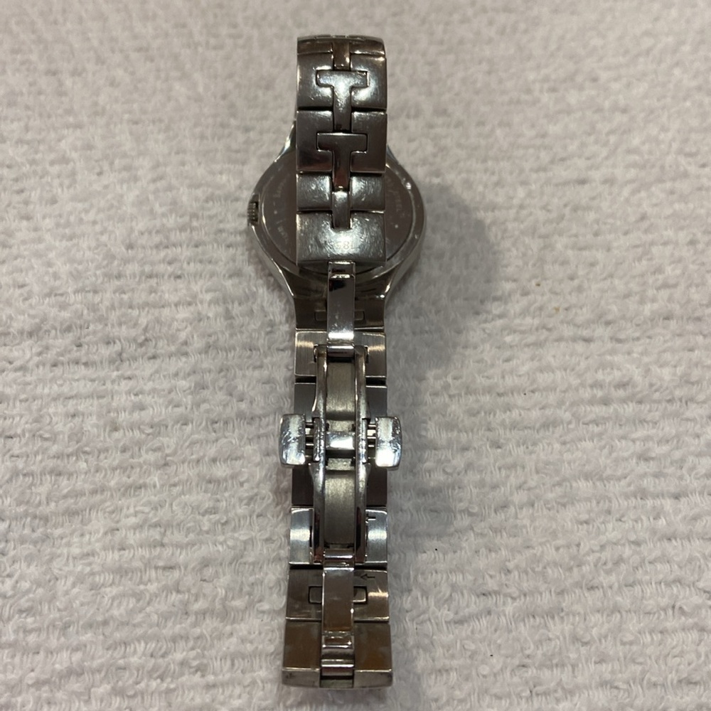 Tissot T-Trend T082210A Women’s Watch - Picture 4 of 5